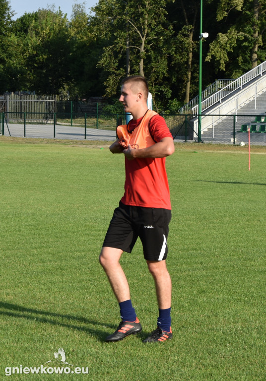 Trening piłkarzy Unii Gniewkowo