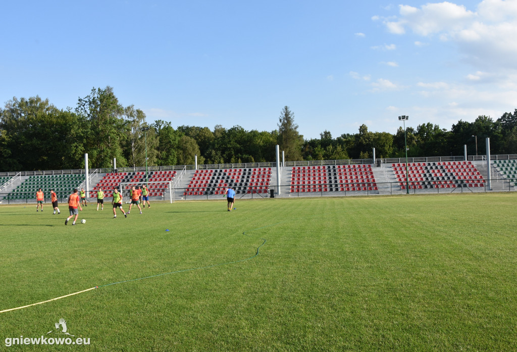 Trening piłkarzy Unii Gniewkowo