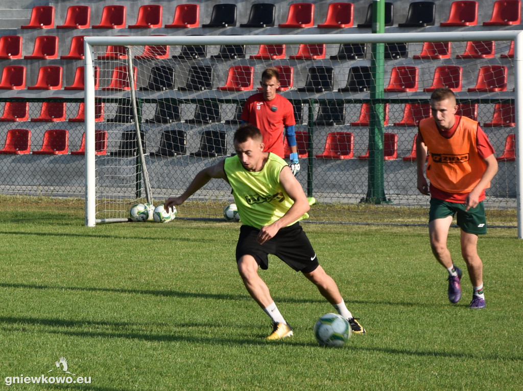 Trening piłkarzy Unii Gniewkowo