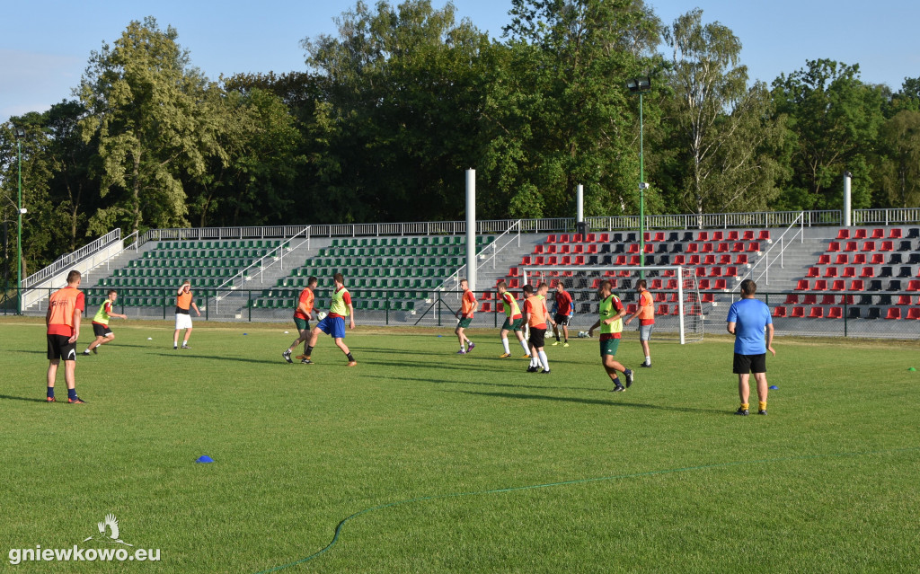Trening piłkarzy Unii Gniewkowo