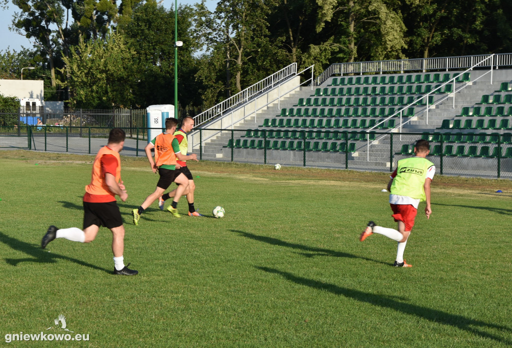 Trening piłkarzy Unii Gniewkowo