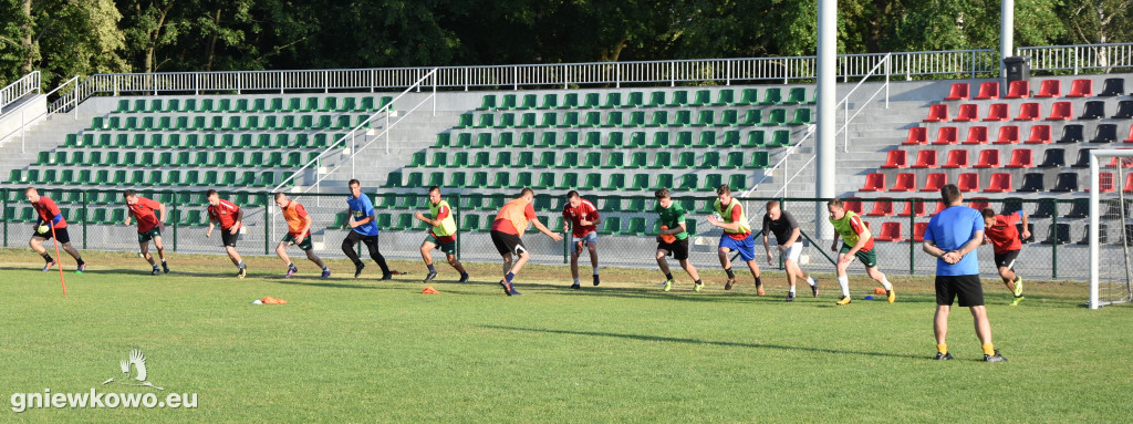 Trening piłkarzy Unii Gniewkowo