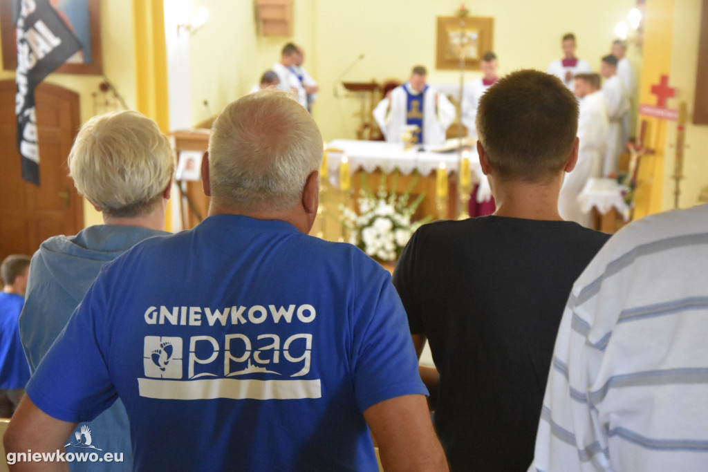Pielgrzymka ruszyła z Gniewkowa na Jasną Górę