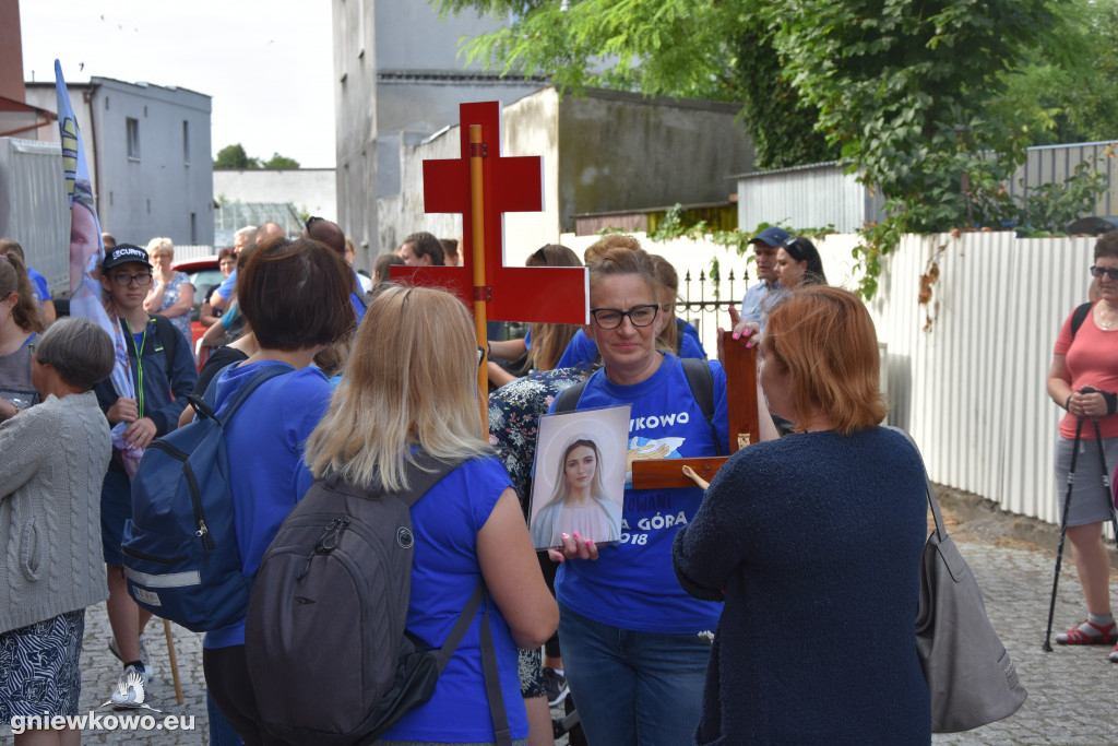 Pielgrzymka ruszyła z Gniewkowa na Jasną Górę