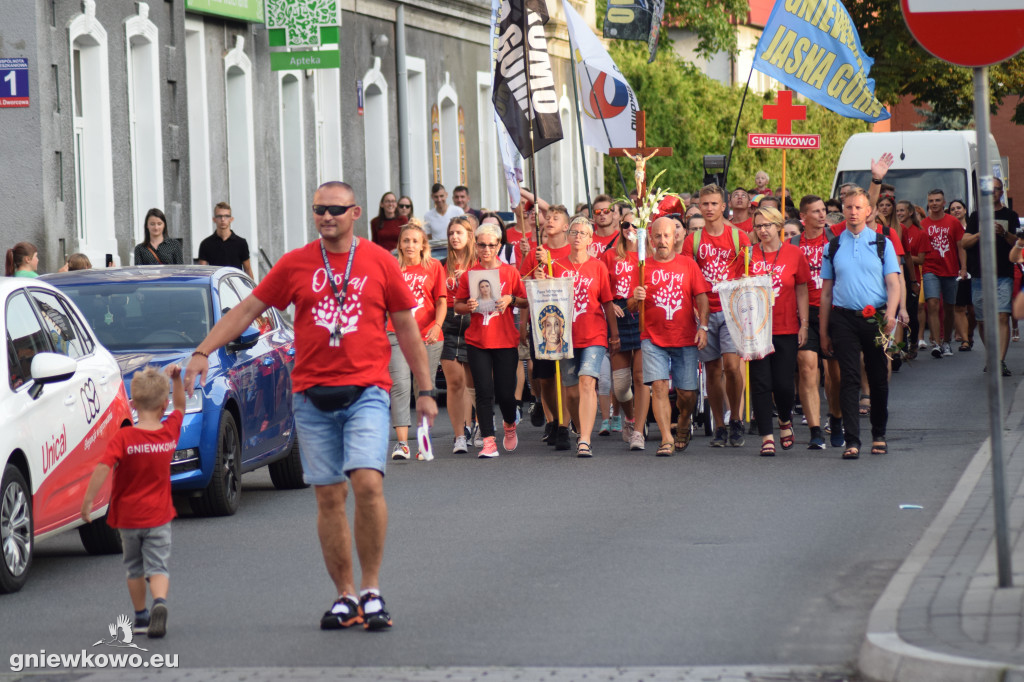 Powrót pielgrzymów z Jasnej Góry