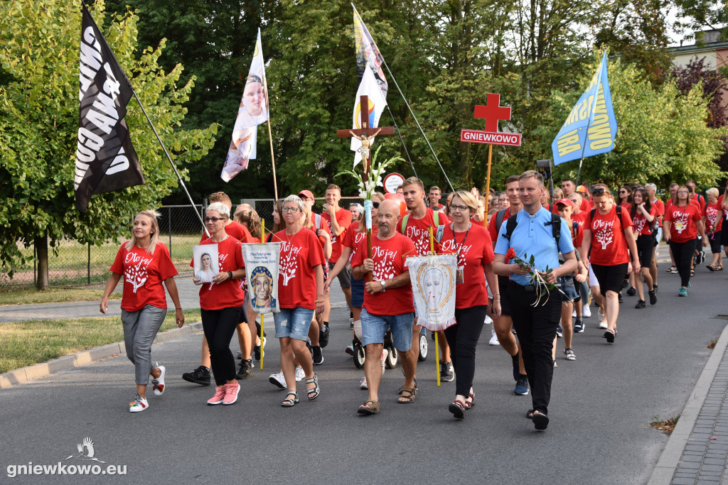 Powrót pielgrzymów z Jasnej Góry