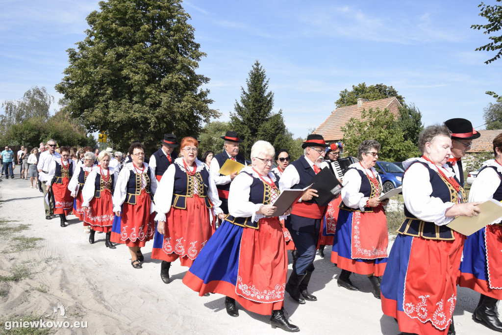 Dożynki parafialne w Zajezierzu