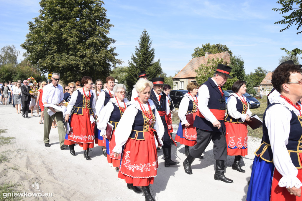 Dożynki parafialne w Zajezierzu