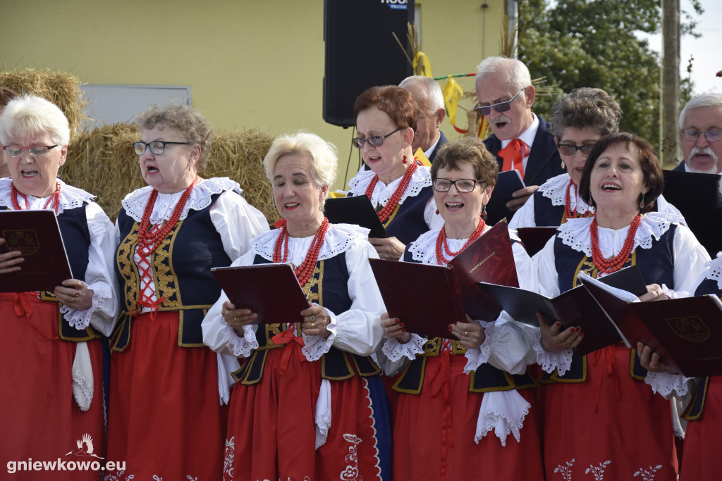 Dożynki parafialne w Zajezierzu