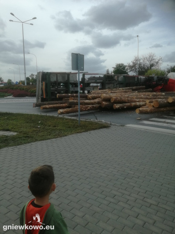 Wypadek na rondzie 16.09.2019