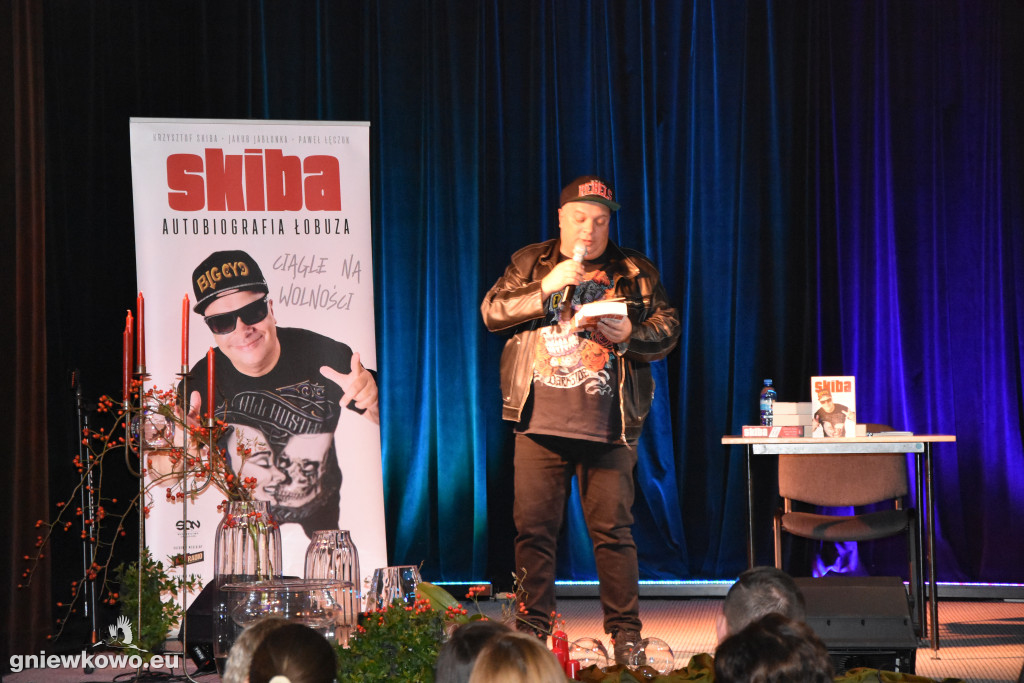 Krzysztof Skiba w Dąbrowie Biskupiej