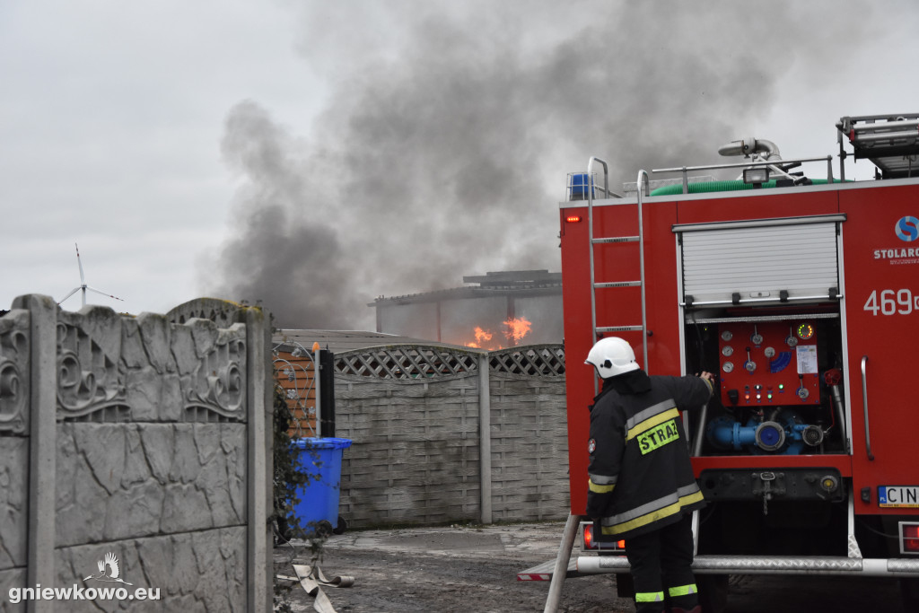 Pożar samochodu w Chrząstowie
