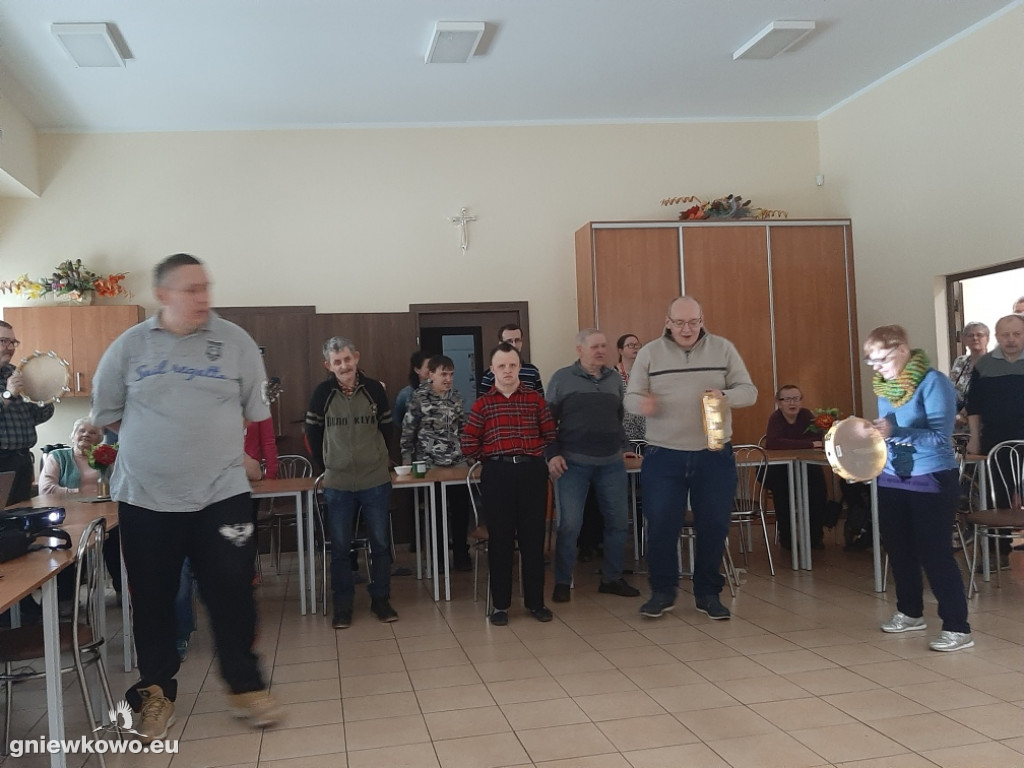Przyjaźń kolędowała w ŚDS