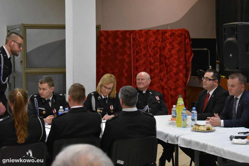 Walne zebranie OSP Gniewkowo i uhonorowanie dha Głuszaka