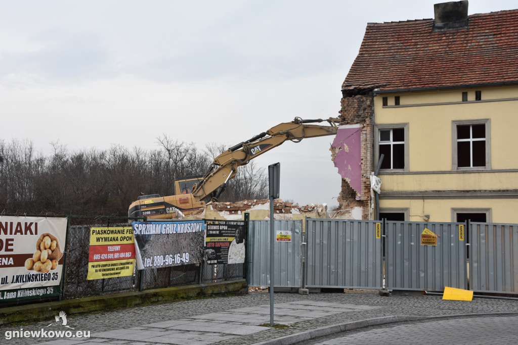 Wyburzanie kamienicy na Rynku
