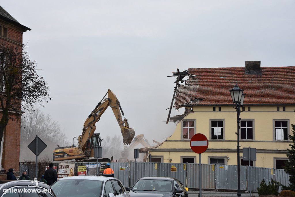 Wyburzanie kamienicy na Rynku