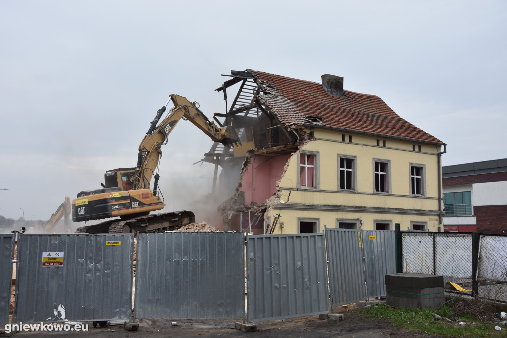 Wyburzanie kamienicy na Rynku