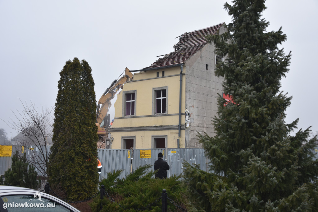 Wyburzanie kamienicy na Rynku