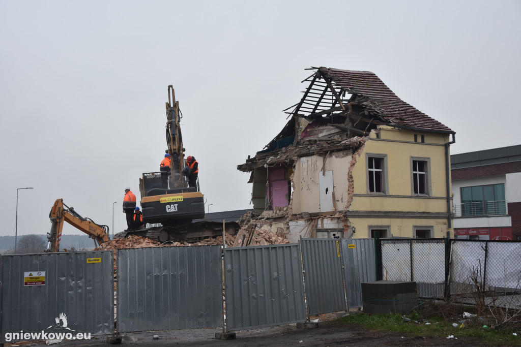 Wyburzanie kamienicy na Rynku