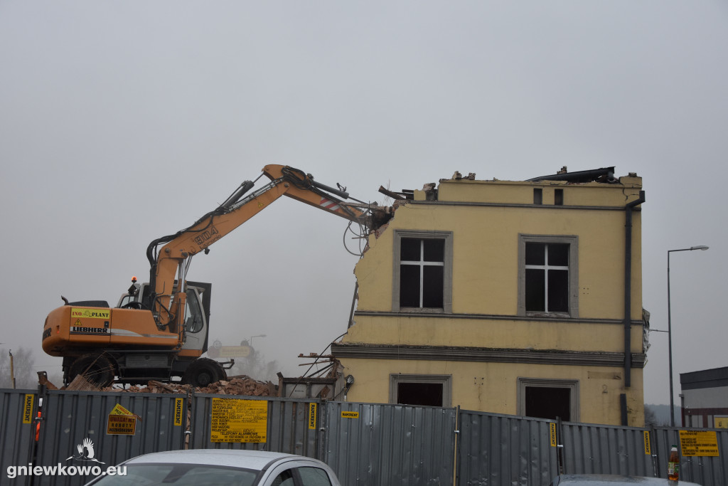 Wyburzanie kamienicy na Rynku