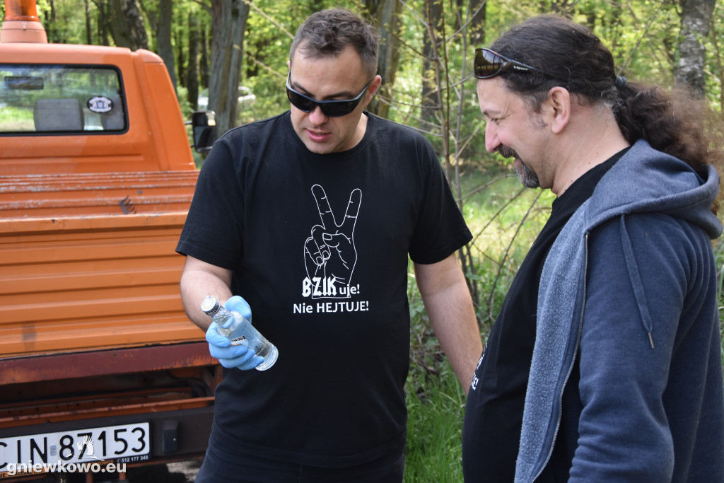 BZIK sprzątał las w Dąblinie