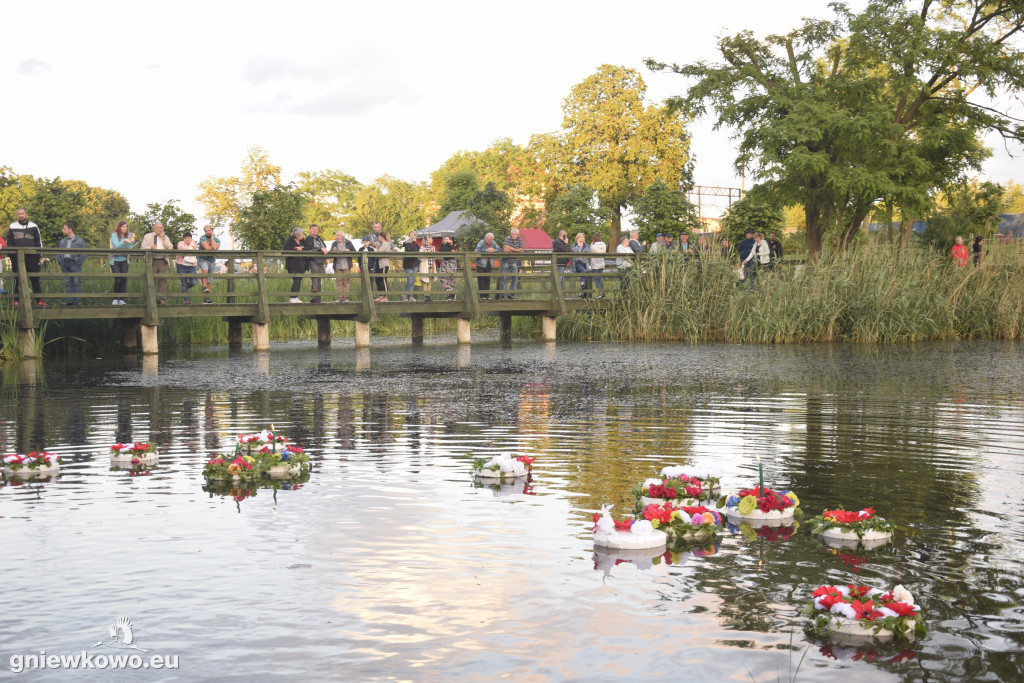 Noc Świętojańska nad stawkiem