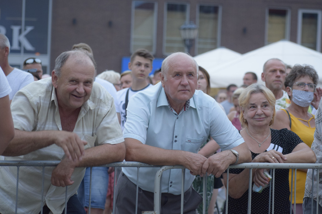 Koncert zespołów Bayer Full i Baby Full