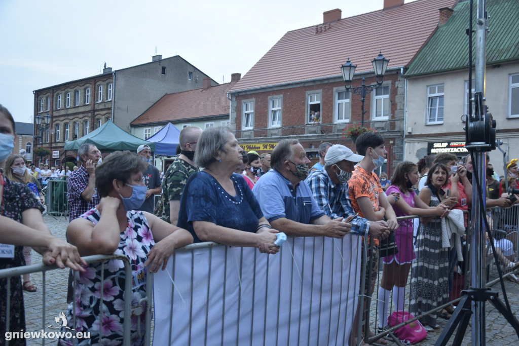 Koncert zespołów Bayer Full i Baby Full