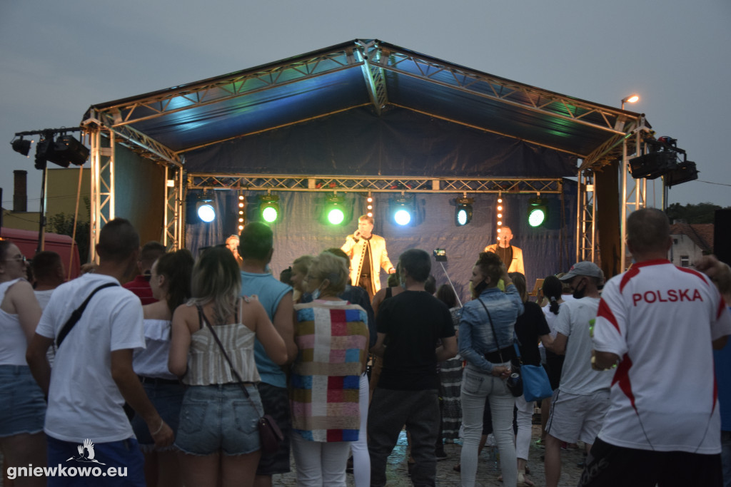 Koncert zespołów Bayer Full i Baby Full