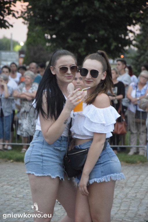 Koncert zespołów Bayer Full i Baby Full