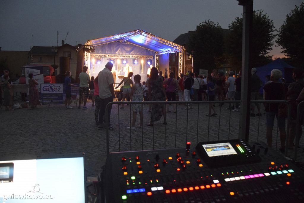 Koncert zespołów Bayer Full i Baby Full