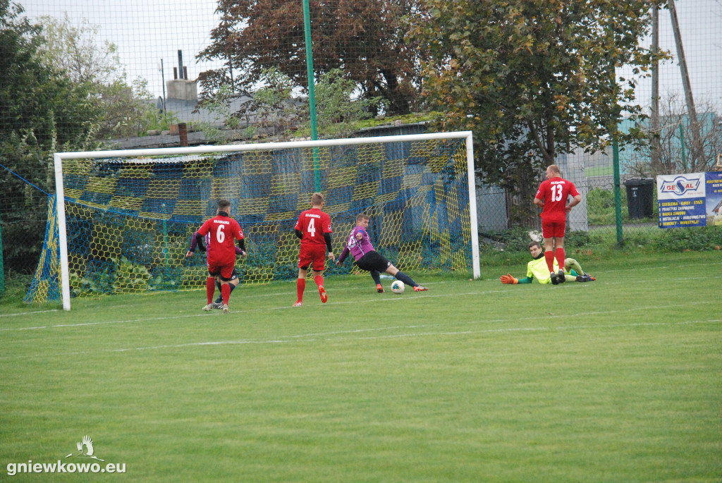 Mikrus - Kujawianka Strzelno 17.10.20