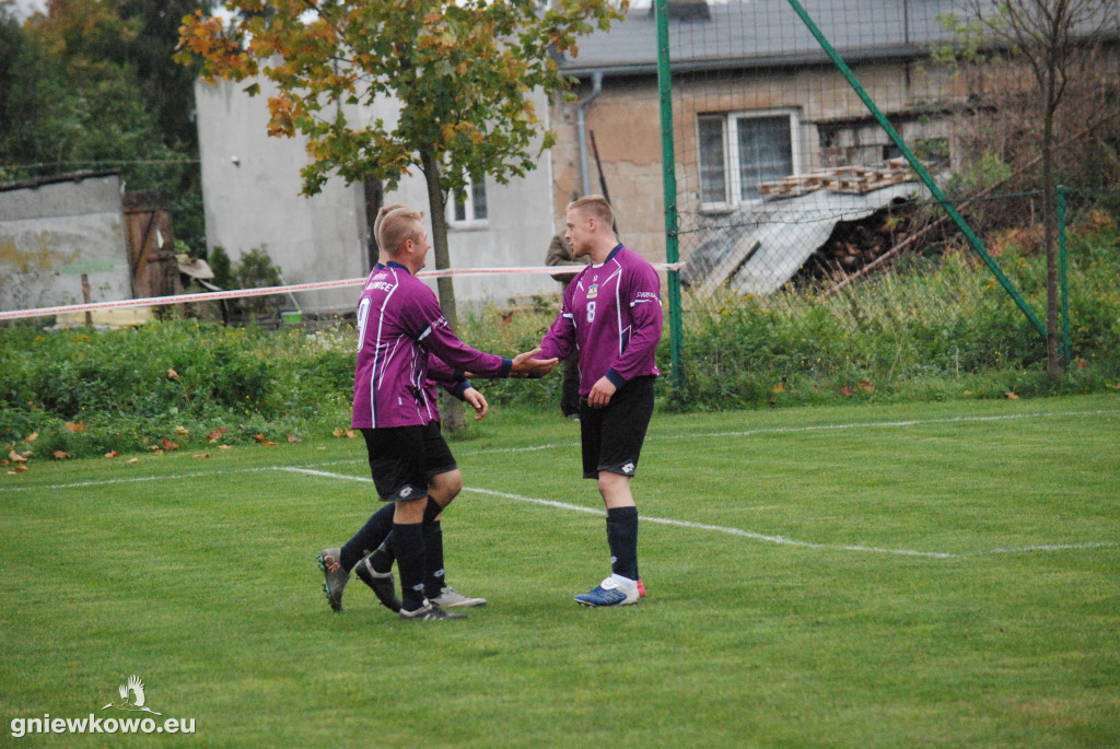 Mikrus - Kujawianka Strzelno 17.10.20