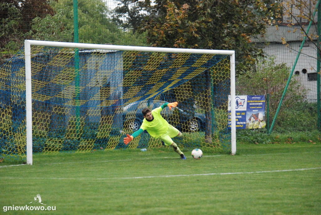 Mikrus - Kujawianka Strzelno 17.10.20