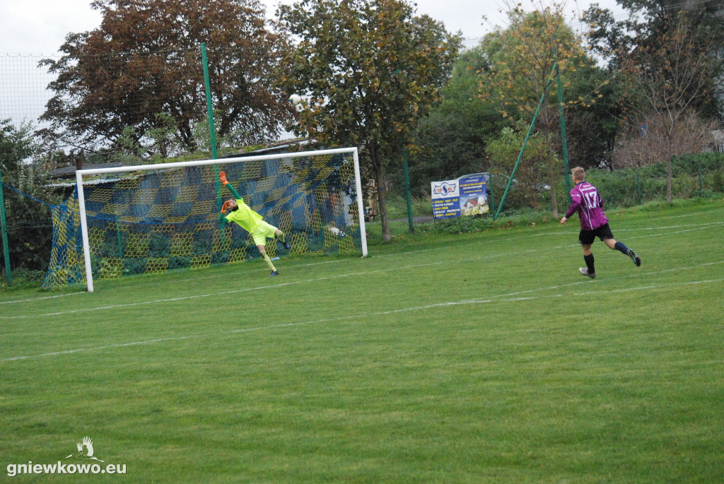 Mikrus - Kujawianka Strzelno 17.10.20