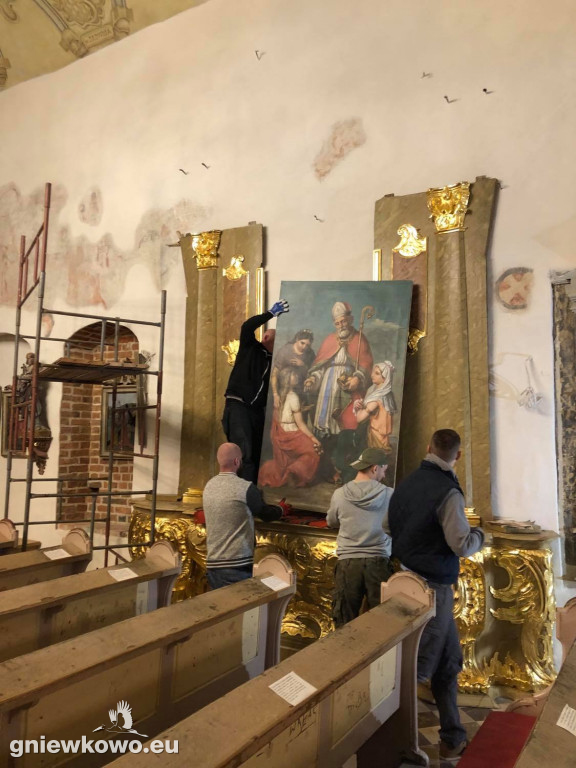 Odnowione ołtarze z kościoła pw. św. Mikołaja