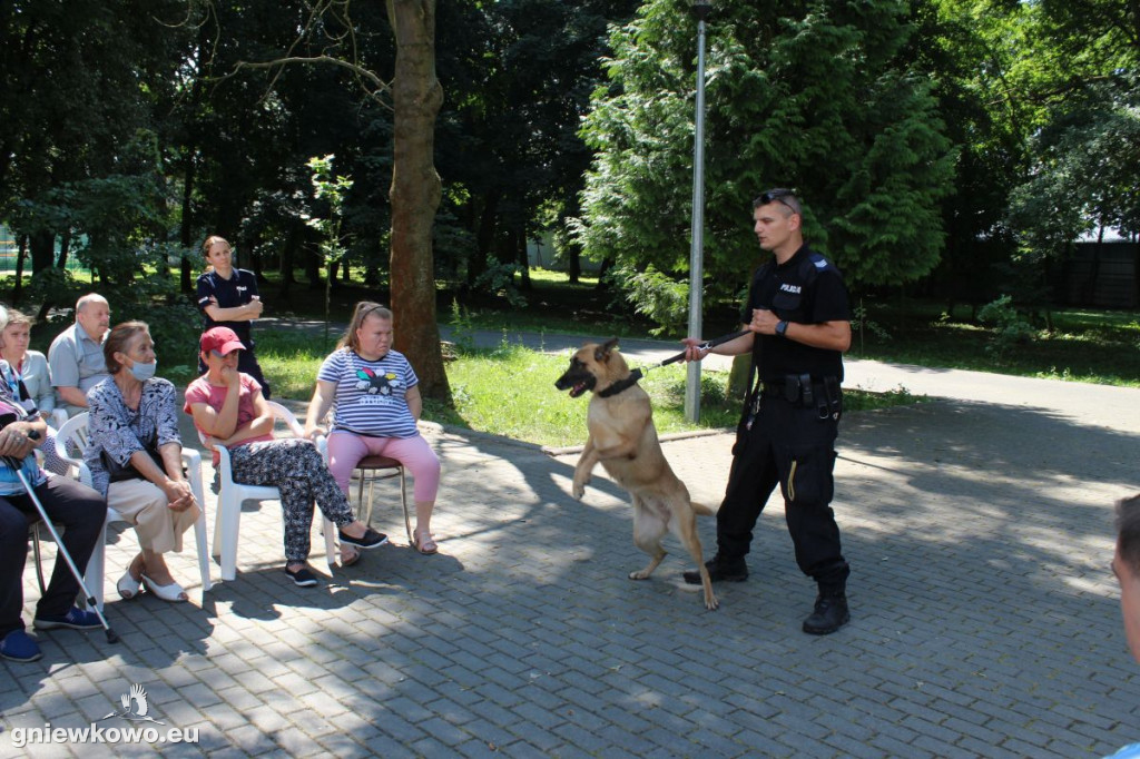 Policjanci z wizytą w ŚDS