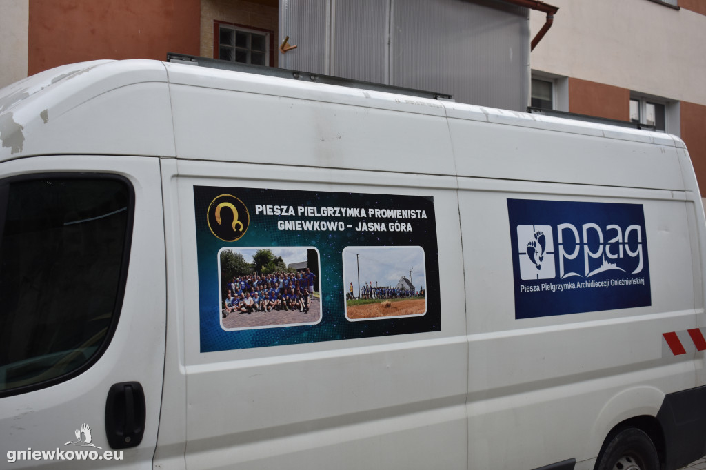 Pielgrzymka wyruszyła z Gniewkowa na Jasną Górę