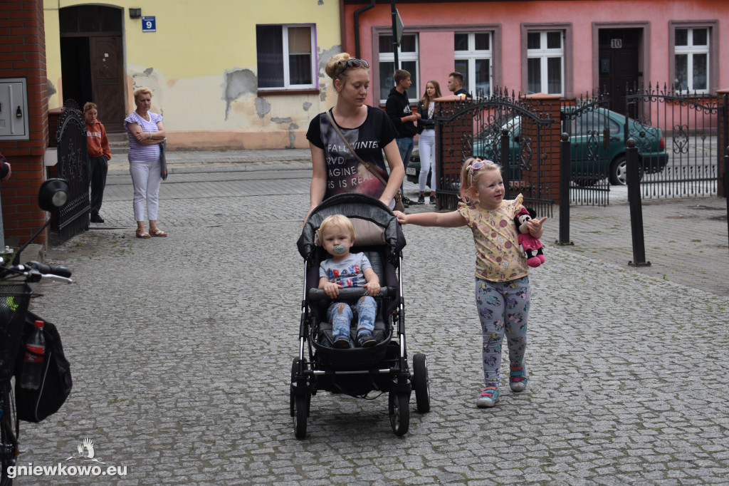 Pielgrzymka wyruszyła z Gniewkowa na Jasną Górę