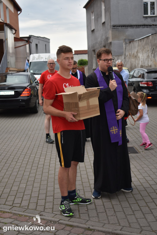 Pielgrzymka wyruszyła z Gniewkowa na Jasną Górę
