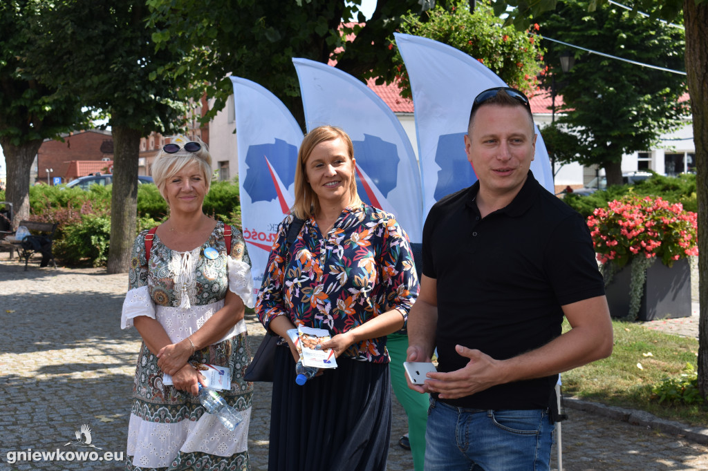 Posłowie i senator PO w Gniewkowie