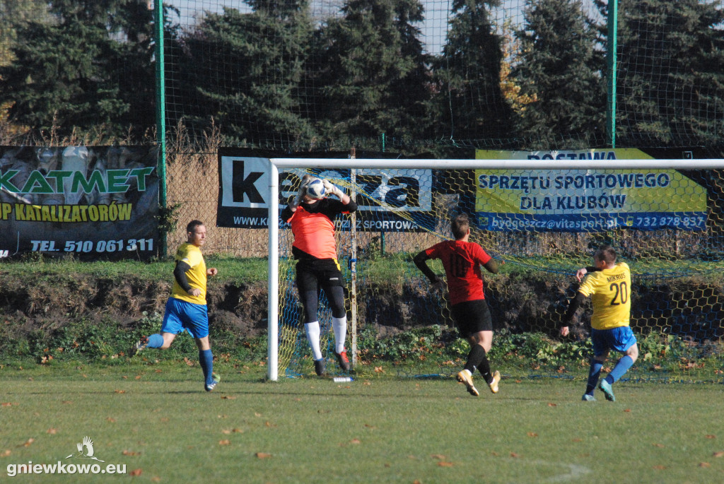 Mikrus - Spójnia Białe Błota 30.10.21