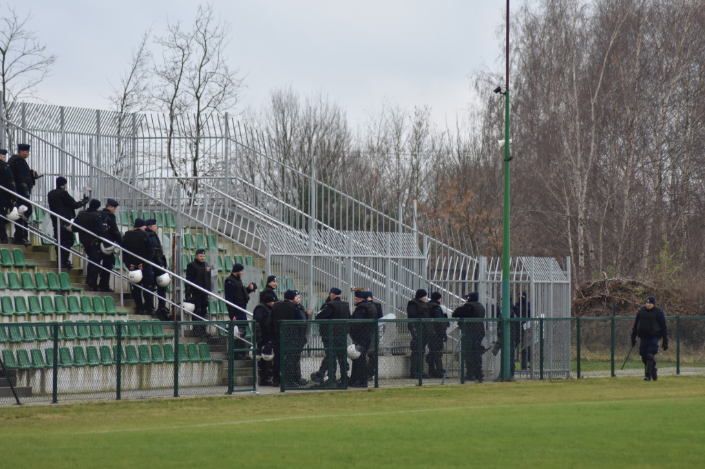Ćwiczenia policji na Stadionie Miejskim