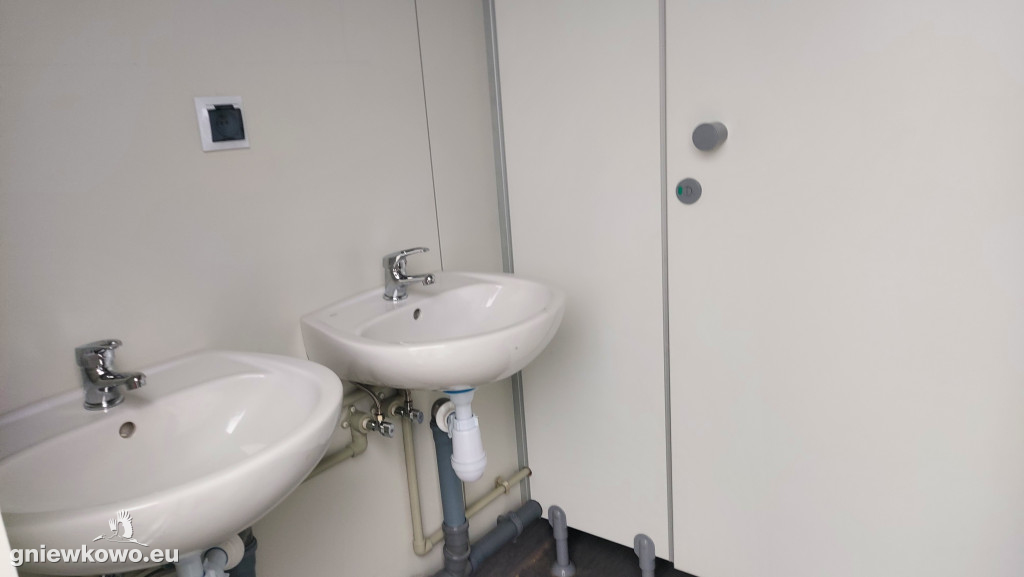 Kontener stanął na Stadionie Miejskim