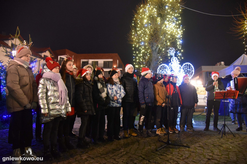 Otwarcie stajenki bożonarodzeniowej na Rynku