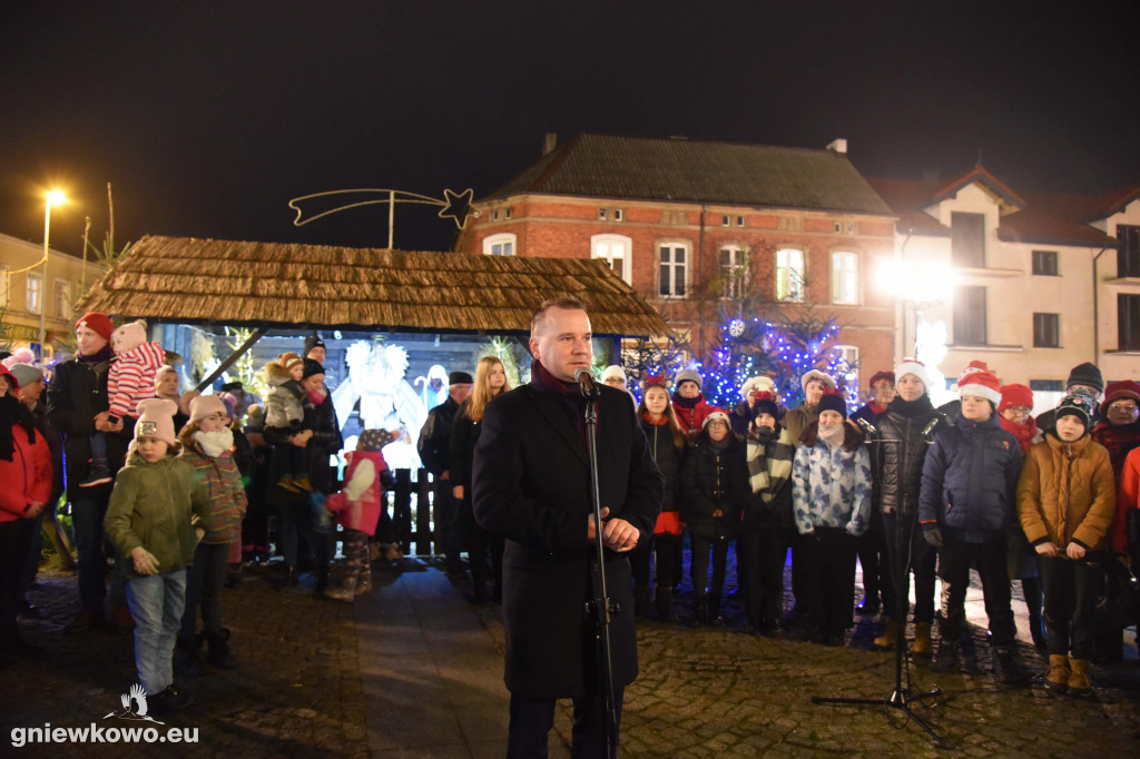 Otwarcie stajenki bożonarodzeniowej na Rynku