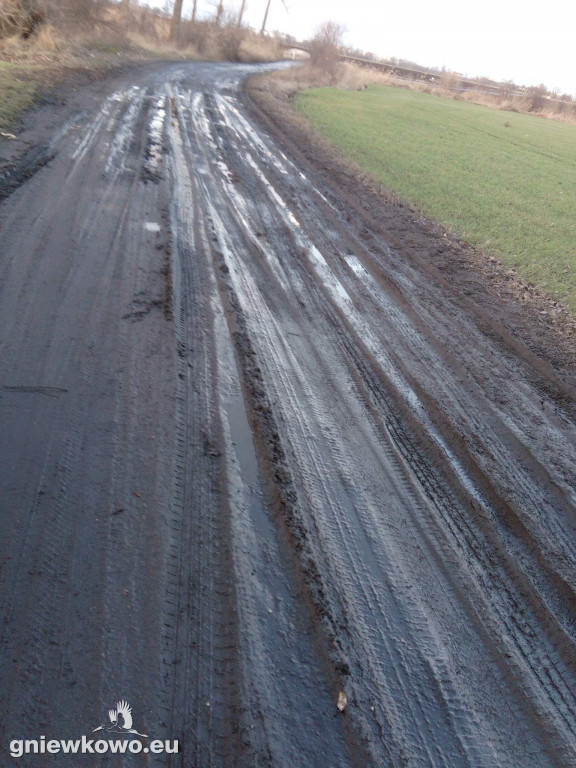 Ulica Kolejowa po roztopach