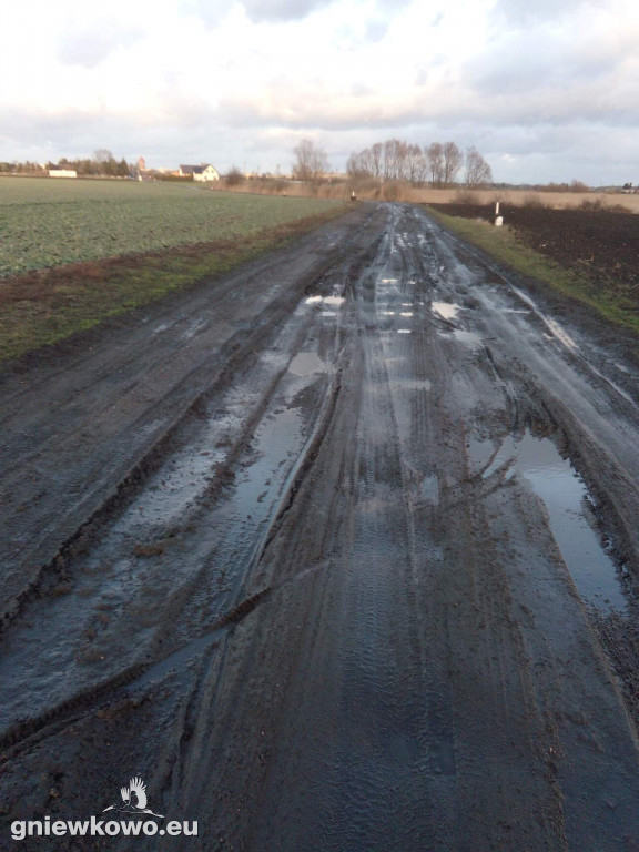 Ulica Kolejowa po roztopach