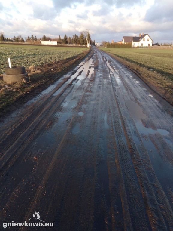 Ulica Kolejowa po roztopach