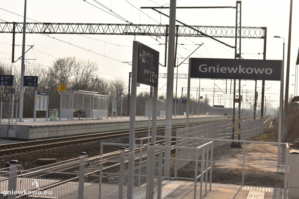 Nowe perony na stacji Gniewkowo